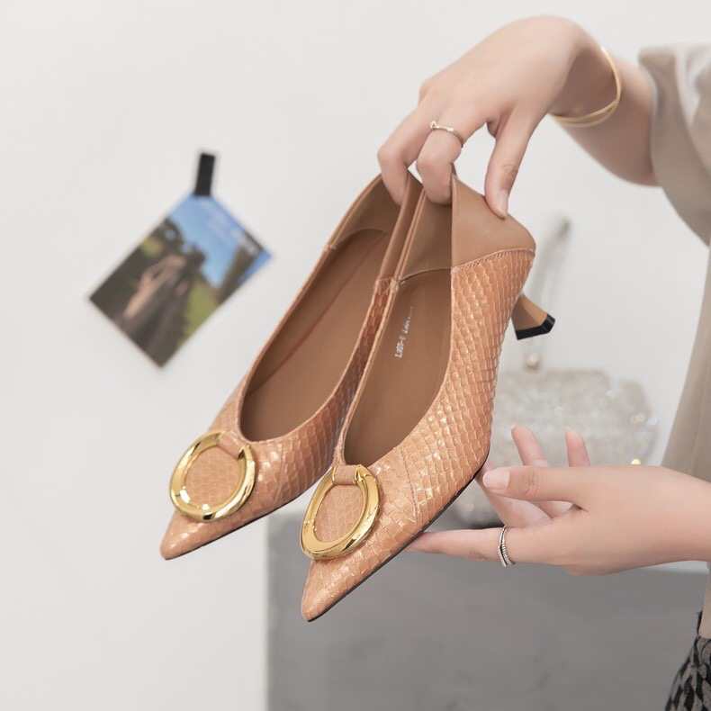 广州女鞋985-8 蛇皮材料秋季新款尖头细跟浅口皮鞋上班通勤女单鞋