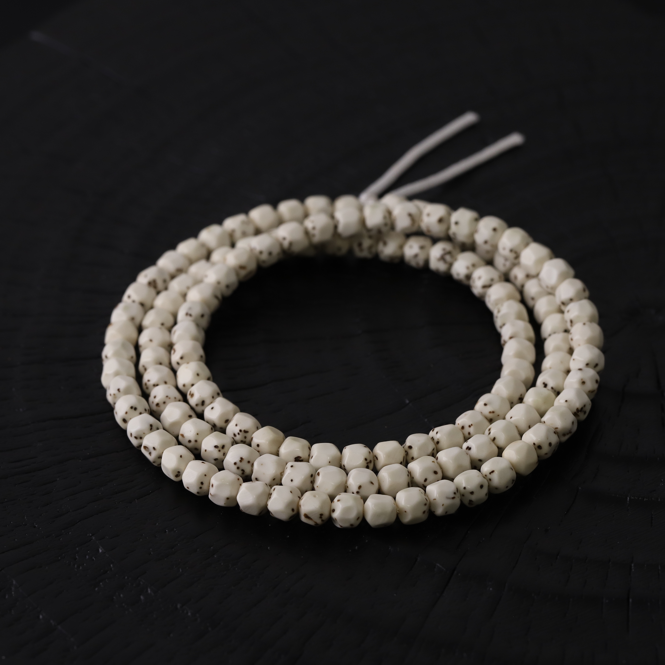 S1207-4【骨瓷无相数星星】360度手工原脂骨瓷白黑星星月文玩手串