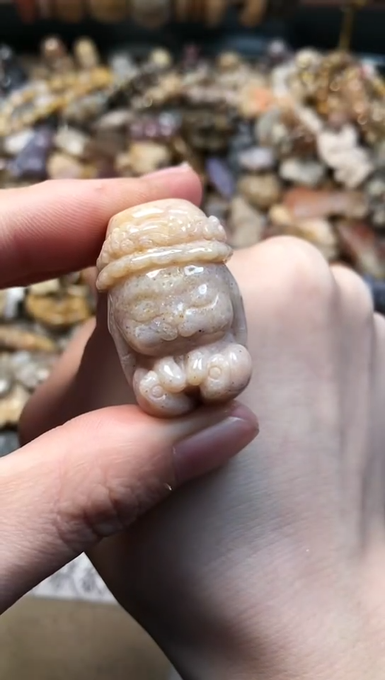 【闪购商品】硅化珊瑚（珊瑚玉）颈饰未镶嵌084