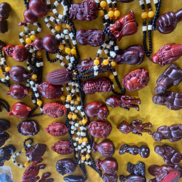 紫檀木根雕把件摆件