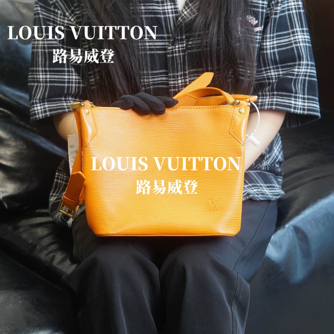 95新 LouisVuitton/路易威登 水波纹手提包K/fyPJ10212122/2122