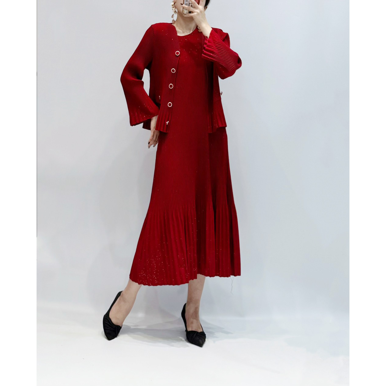 678-新款小香风气质显瘦遮肉褶皱时尚套装