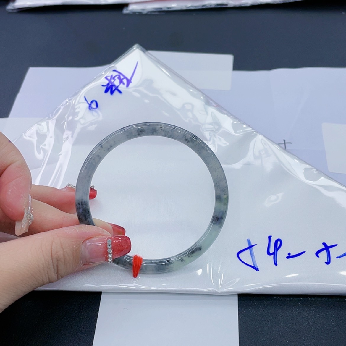【闪购商品】翡翠手镯未镶嵌