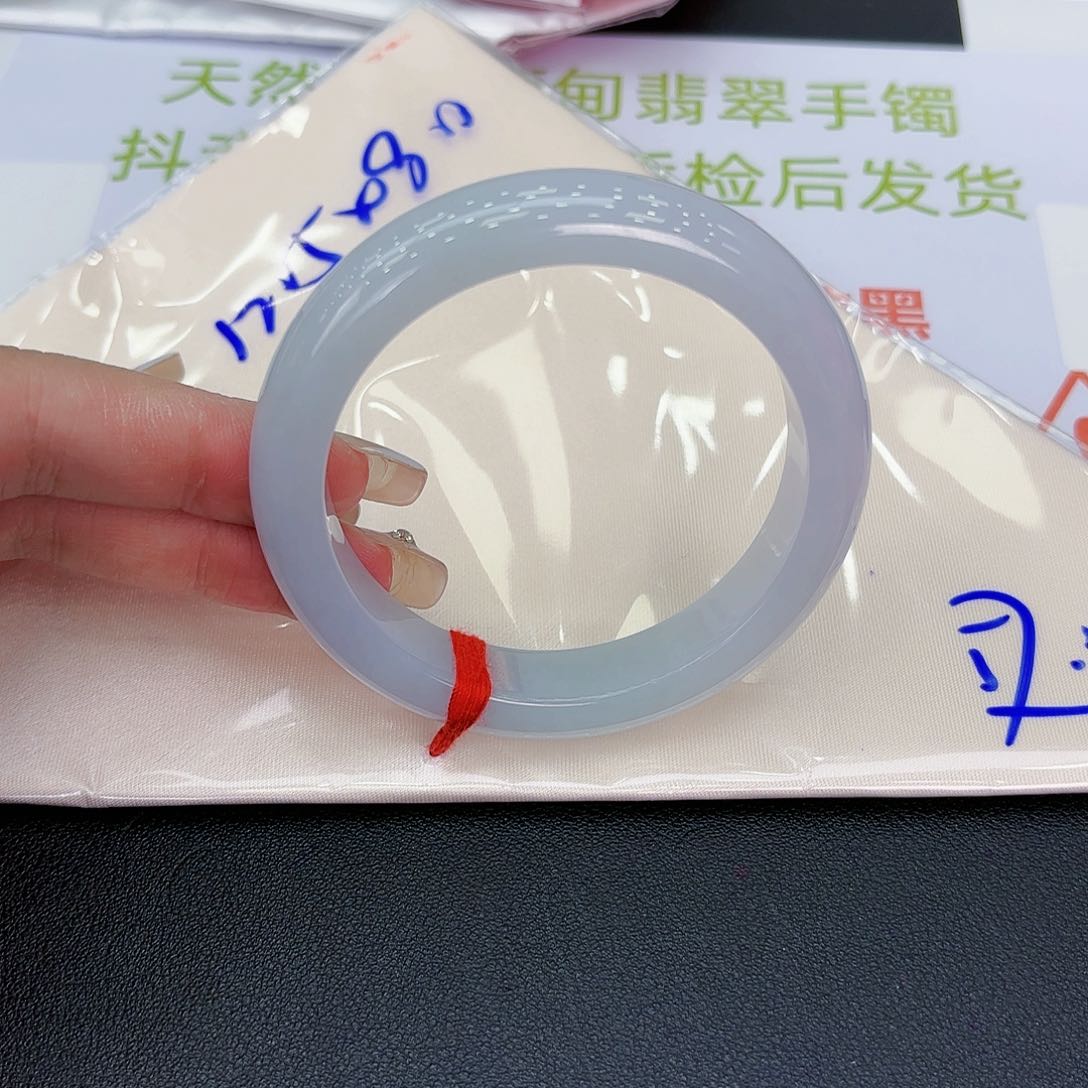 翡翠手镯未镶嵌天然缅甸A货翡翠