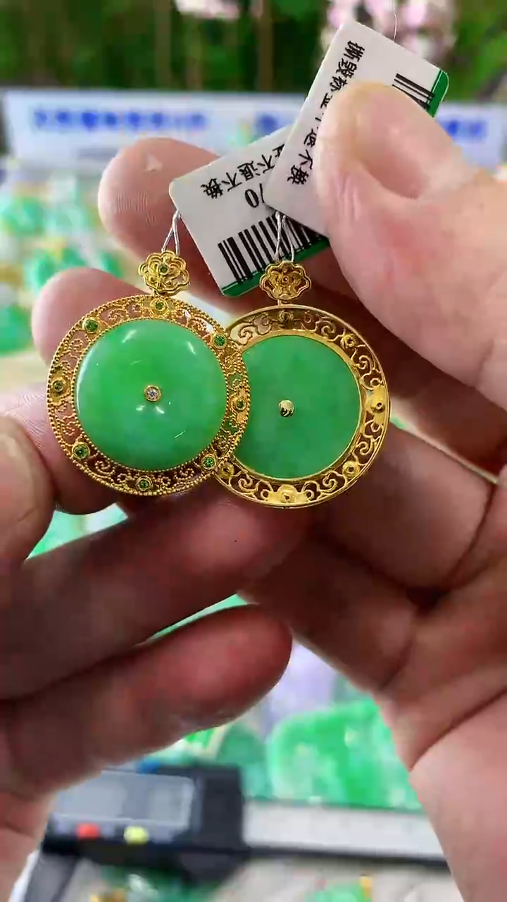 【闪购商品】翡翠颈饰未镶嵌多样性发货其中一件