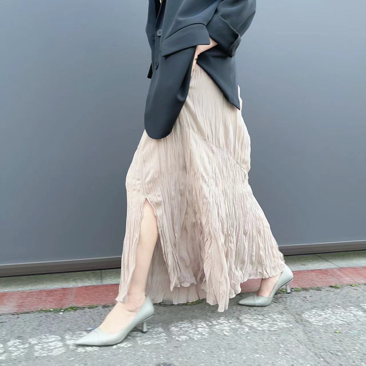 2507春夏轻薄不规则百褶开叉半裙