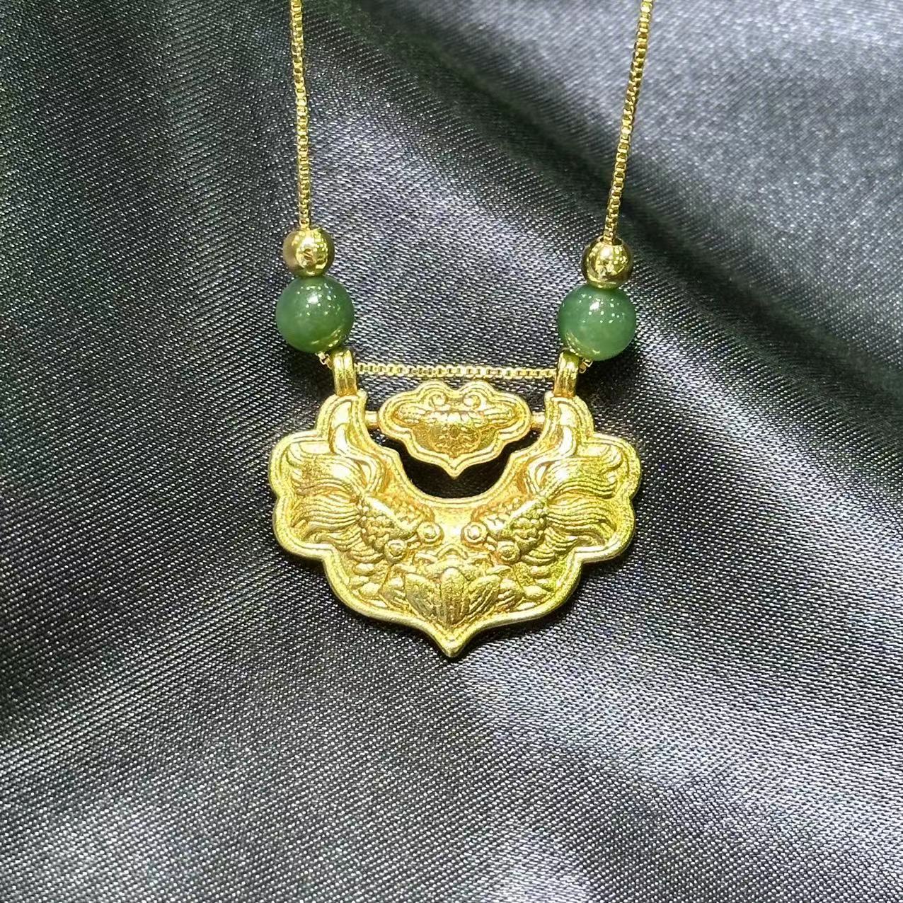 999足金金珠和田玉碧玉年年有余如意牌吊坠*s133
