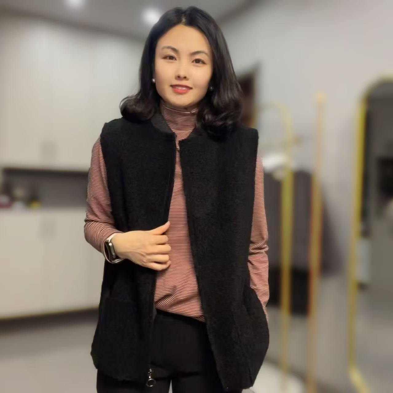 【香香优选】韩国女士绒绒马甲新款时尚洋气舒适百搭保暖大码气质