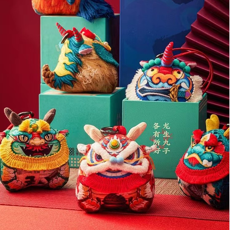 2024龙年摆件好玩龙生九子手工香囊香包车载挂件天然中草药艾草