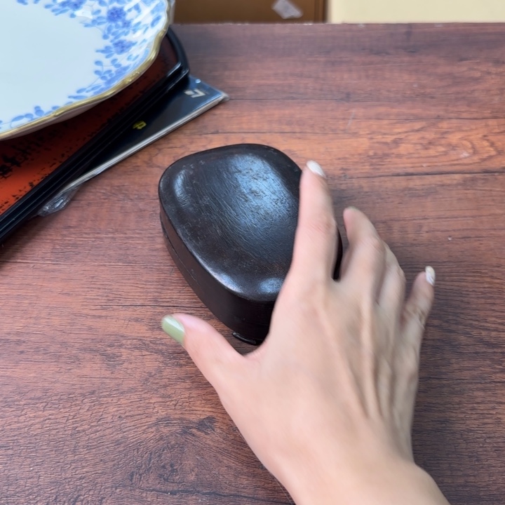 临****）一个陶瓷物件哈哈哈哈