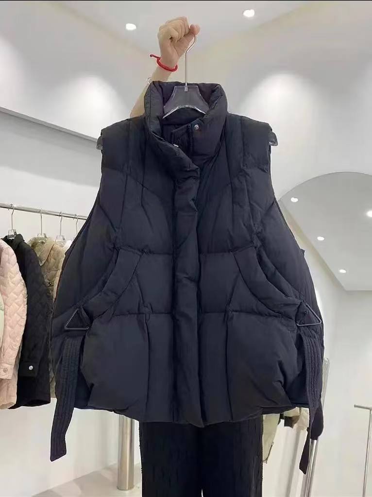 2024冬新款羽绒马甲减龄飘带款自热保暖立领高品质三角扣鸭绒女