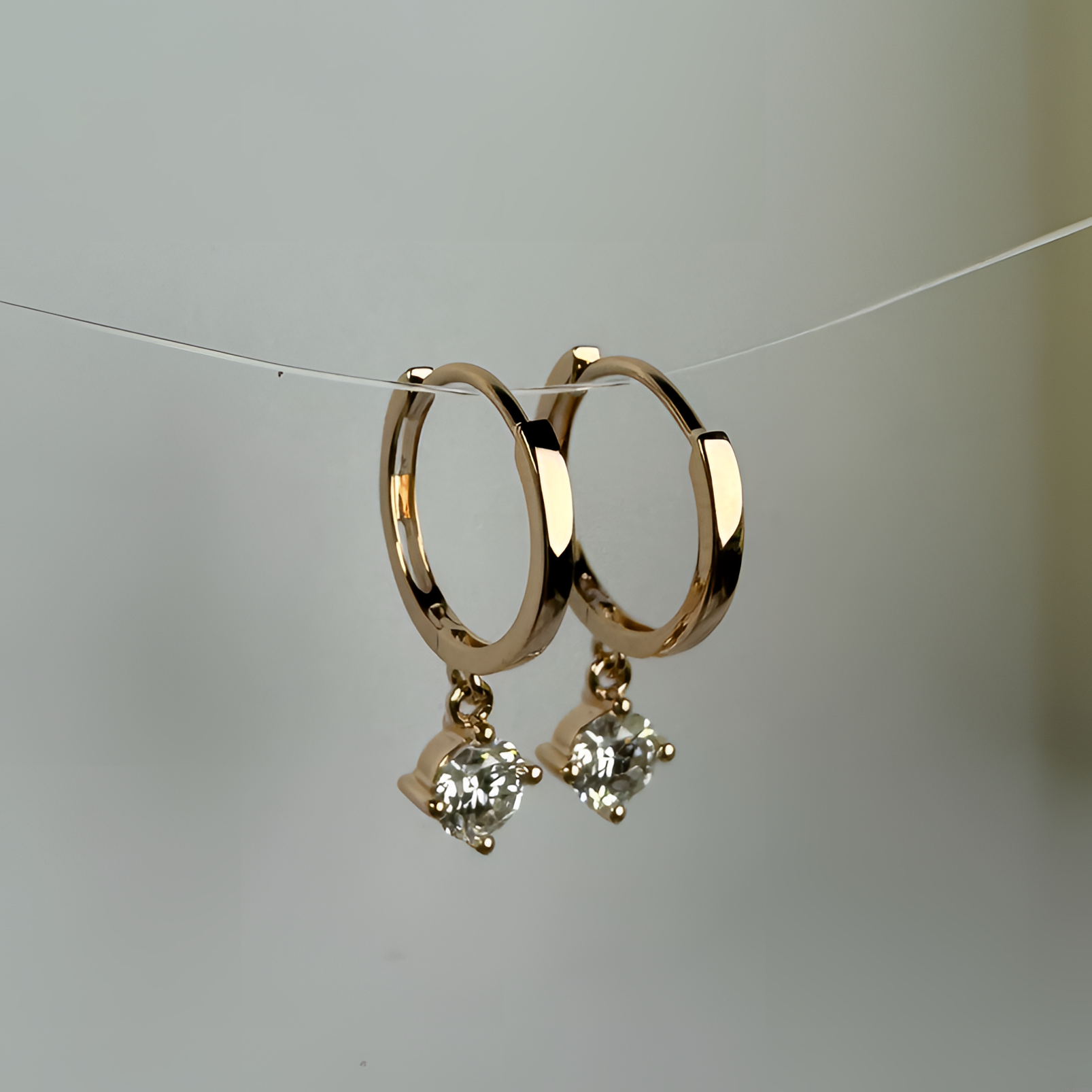 实验室培育钻石18K金培育钻石耳坠 四爪款 