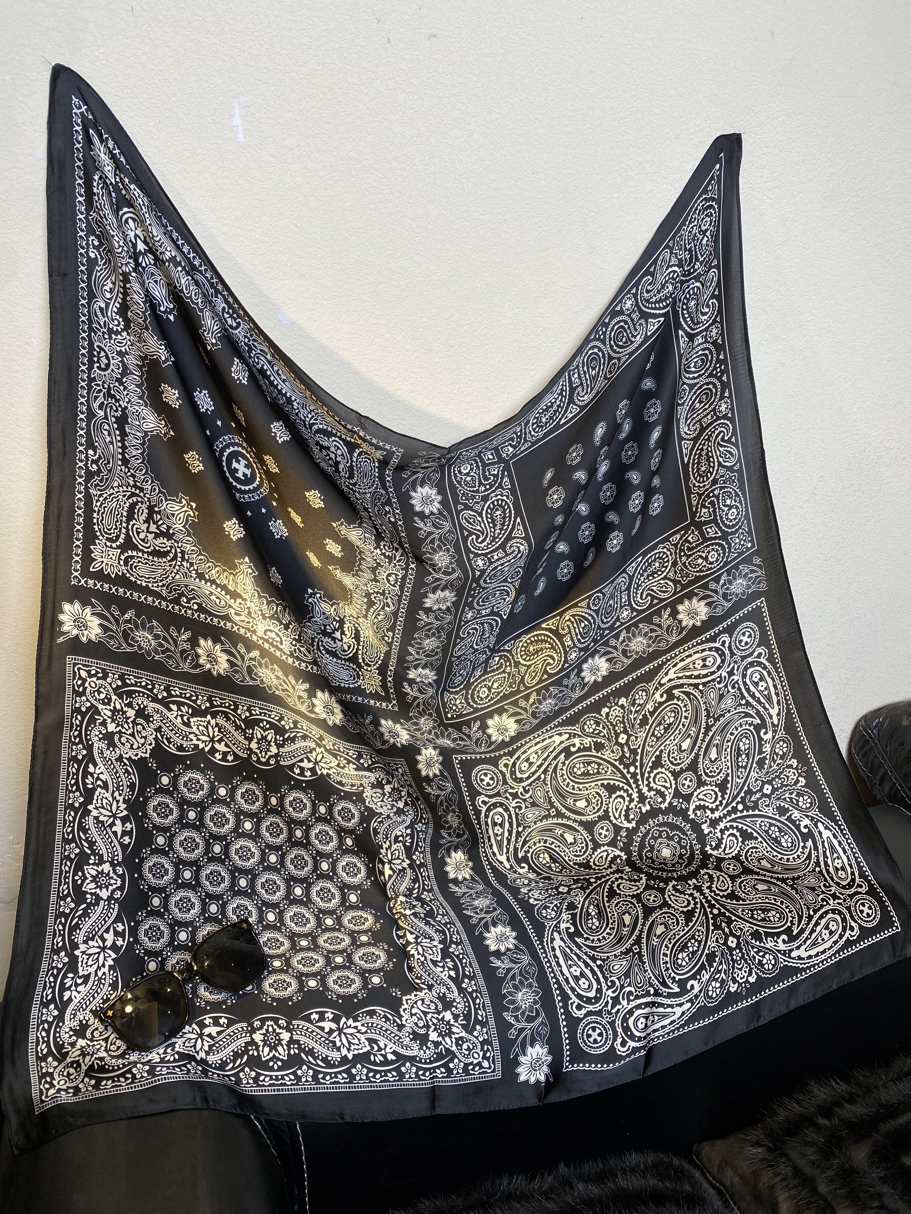 100新款夏季百搭杭州丝绸真丝丝巾90*90黑#5127