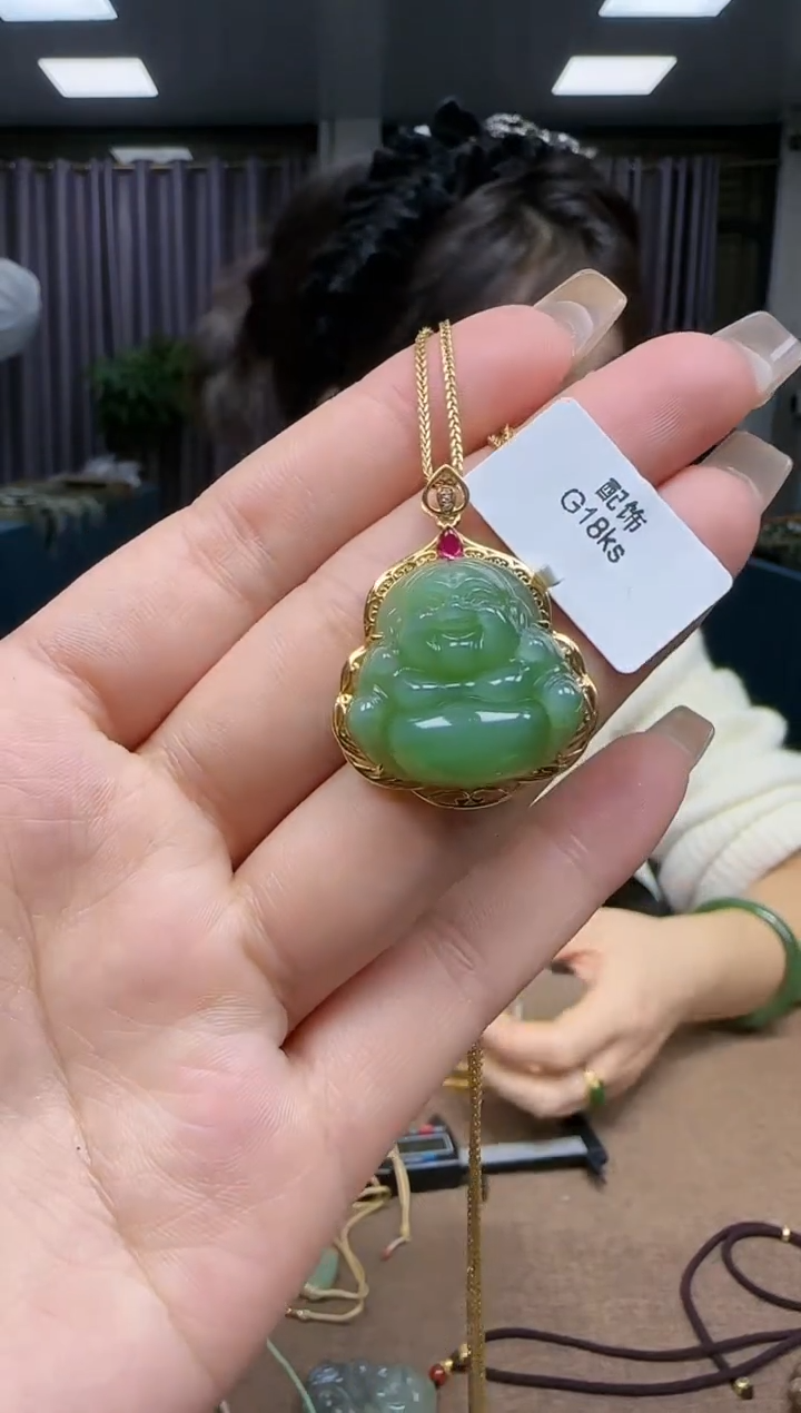 【闪购商品】和田玉挂件18K金镶嵌1