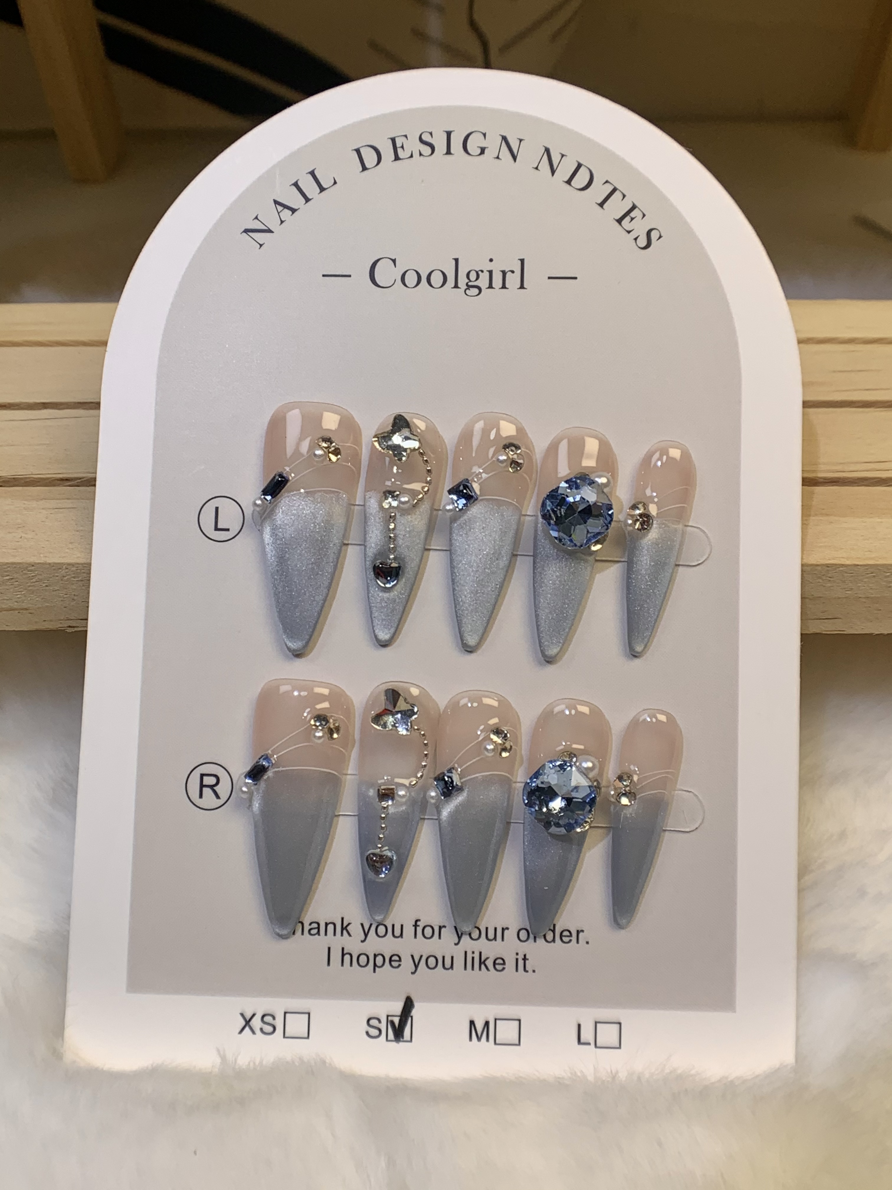 冰雪奇缘纯手工高级感穿戴甲气质蓝色冰透纯欲裸色爆闪镶钻穿戴式