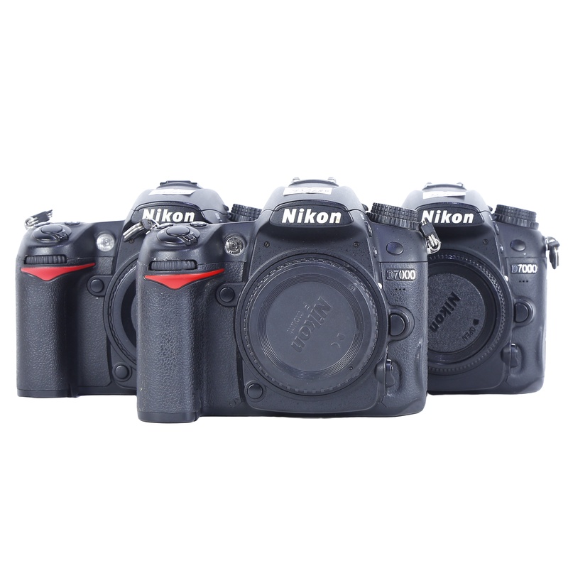 99新 Nikon/尼康  D7000 专业级高清相机可拍可录 镜头多配件便宜