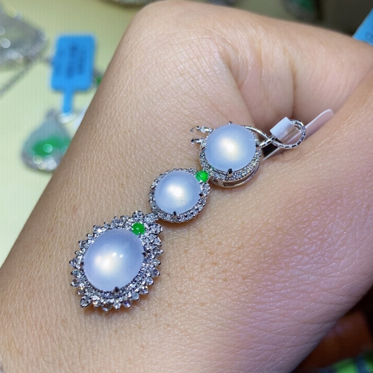 【闪购商品】翡翠吊坠18K金镶嵌只***1