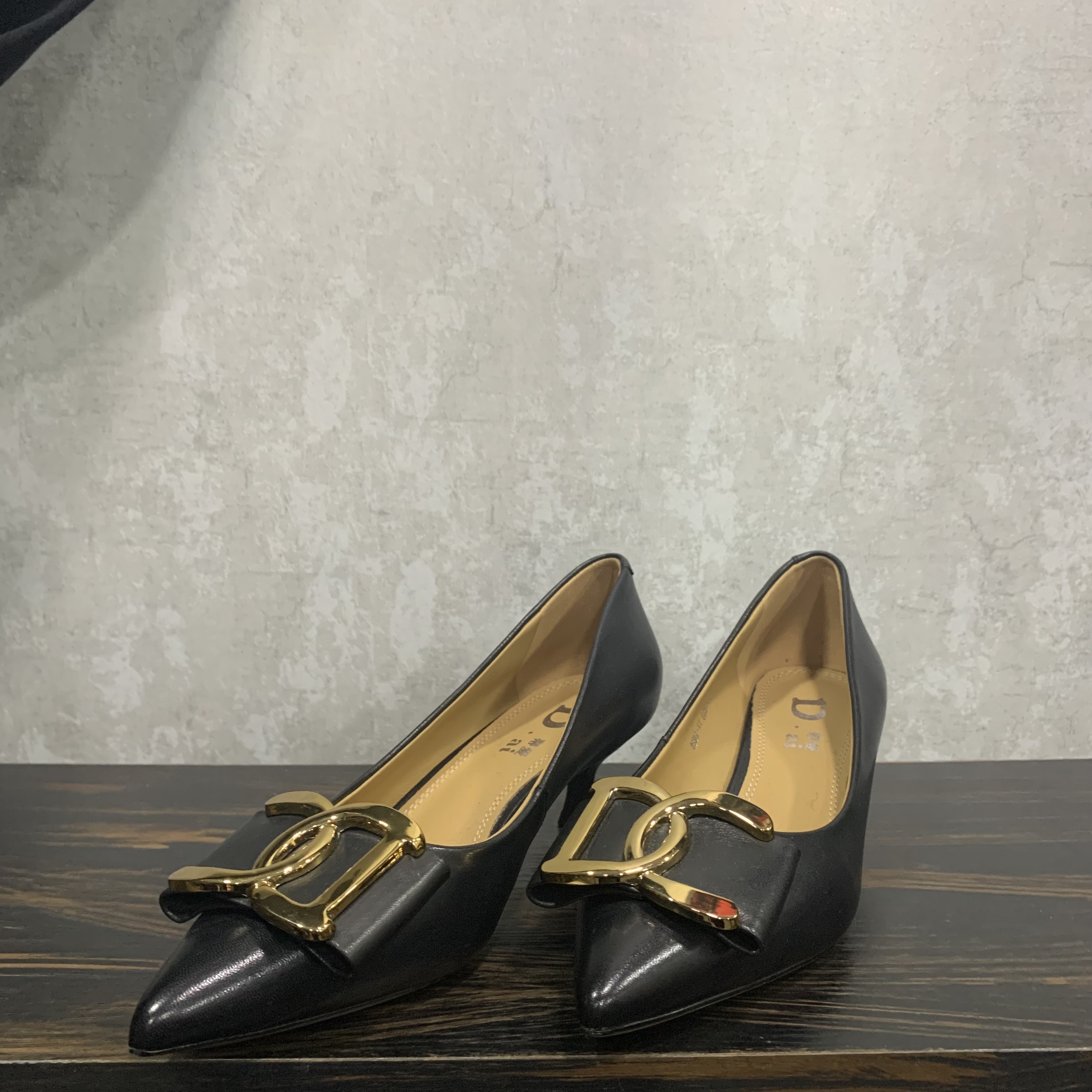 22AW 早春胎牛皮小跟鞋 清/35一双不退换 看清拍