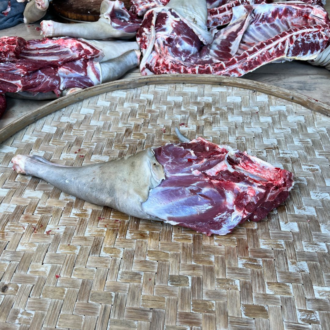 【直播间称重改价】广西马山黑山羊 本地散养 带骨羊腿 4斤起拍