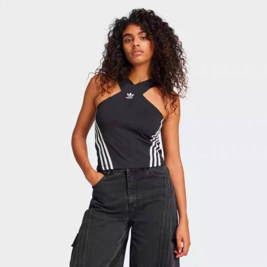 【滔搏联动】阿迪达斯Adidas黑色女子修身无袖运动短款背心JM9258