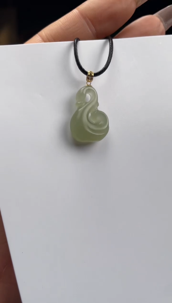【闪购商品】和田玉吊坠18K金镶嵌天鹅吊坠发一件
