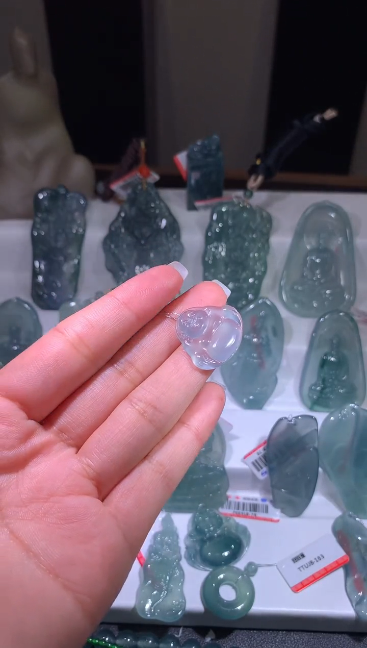 【闪购商品】翡翠颈饰未镶嵌80