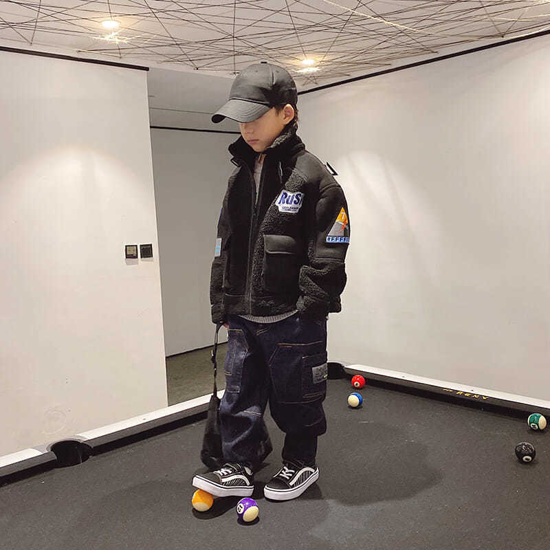 儿童皮毛一体羊羔绒外套潮中大童装2022新款冬装男童加厚立领夹克