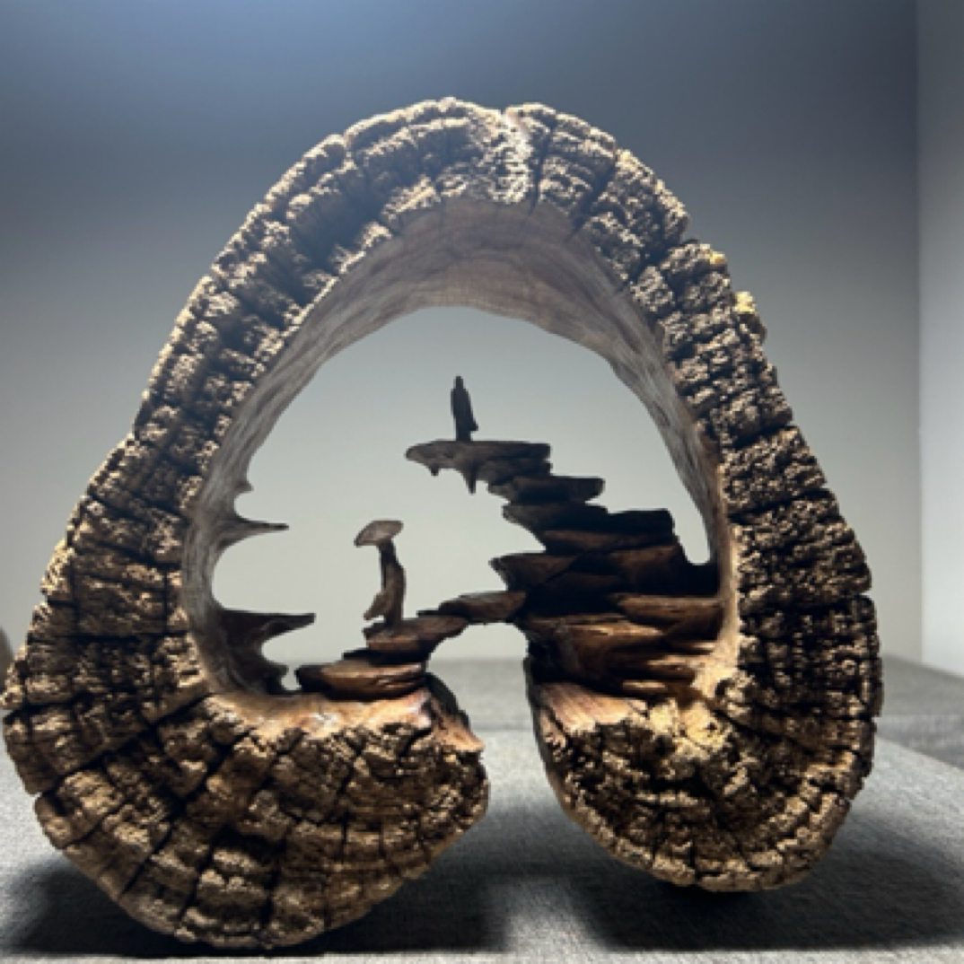 缅甸花梨木摆件风化老料随形巧雕《旧情绵绵》21*19*7Cm