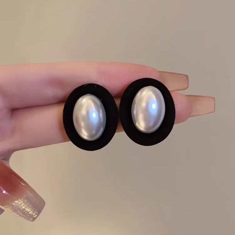 法式复古2024新款秋冬耳钉小众设计夸张耳环女轻奢高级感耳饰气质