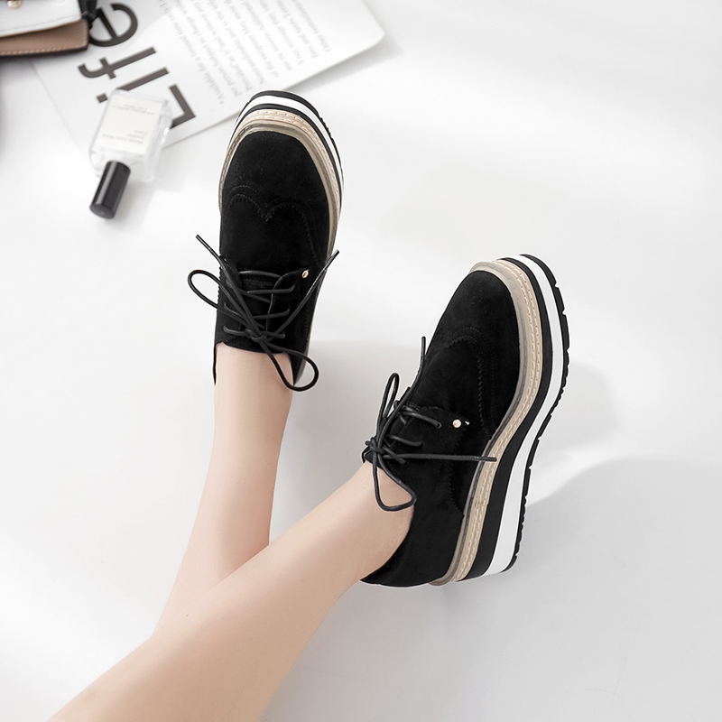 布洛克2024新款秋季新品绒面厚底松糕圆头系带坡跟单鞋增高英伦风