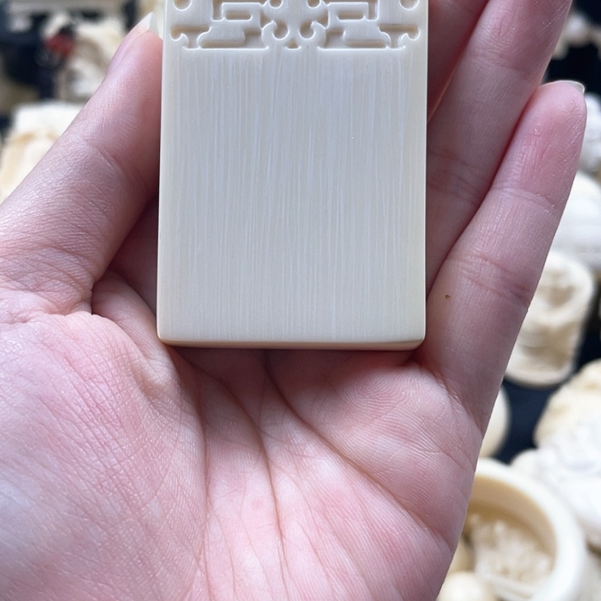 【闪购商品】m m根雕用****0