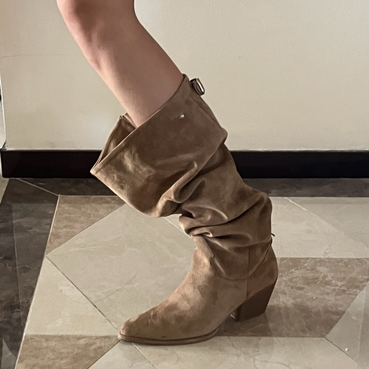 ZHIYU尖头粗跟堆堆靴 大筒围增高复古骑士靴6.5cm