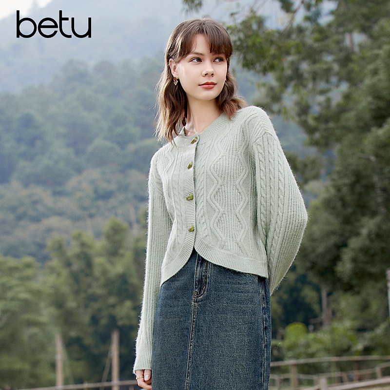 【小熊专属】Betu/百图时尚百搭小香风毛针织衫2401T03