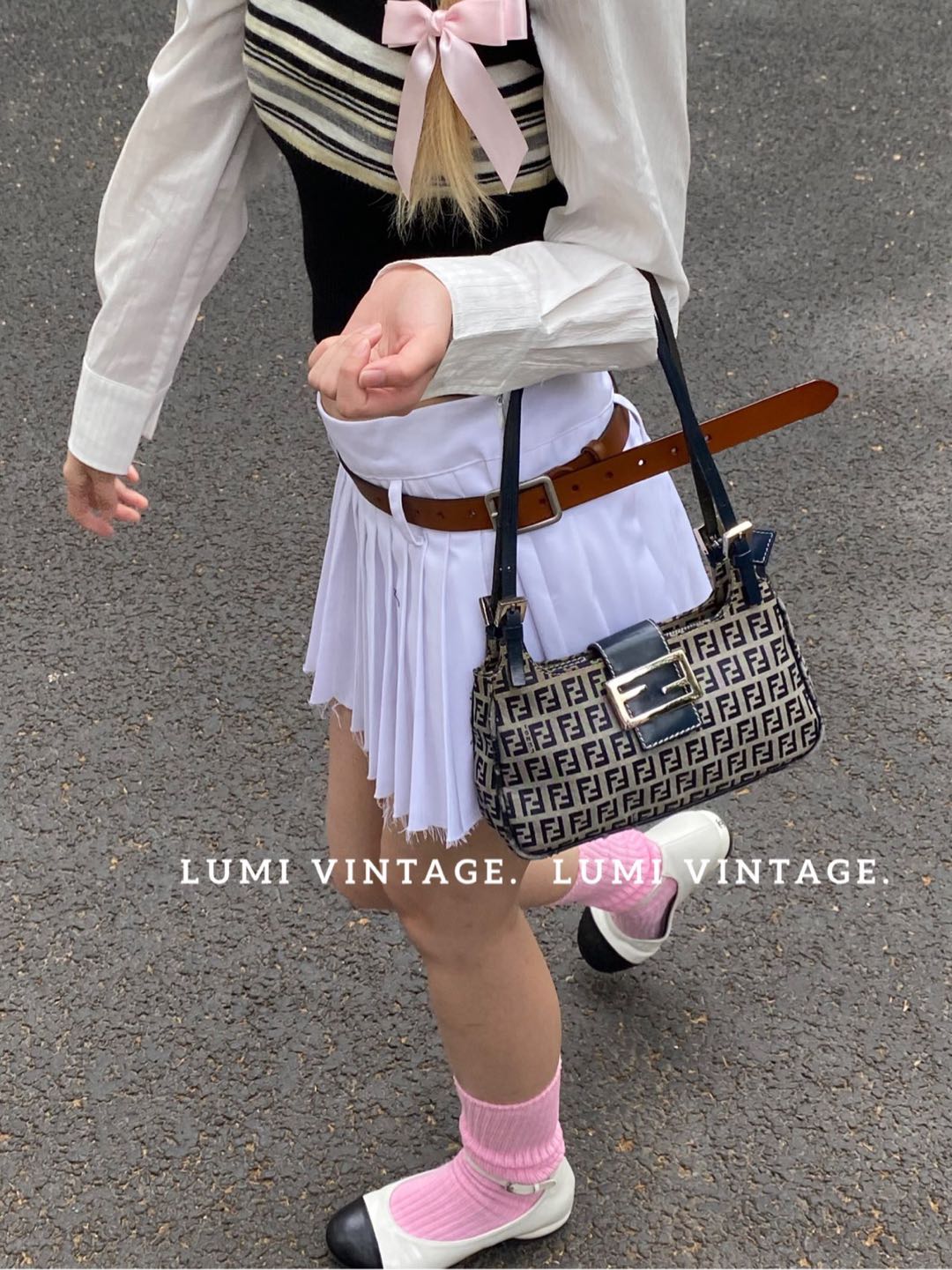 95新 FENDI/芬迪 Lumi年终-mini藏蓝帆布法棍36874735