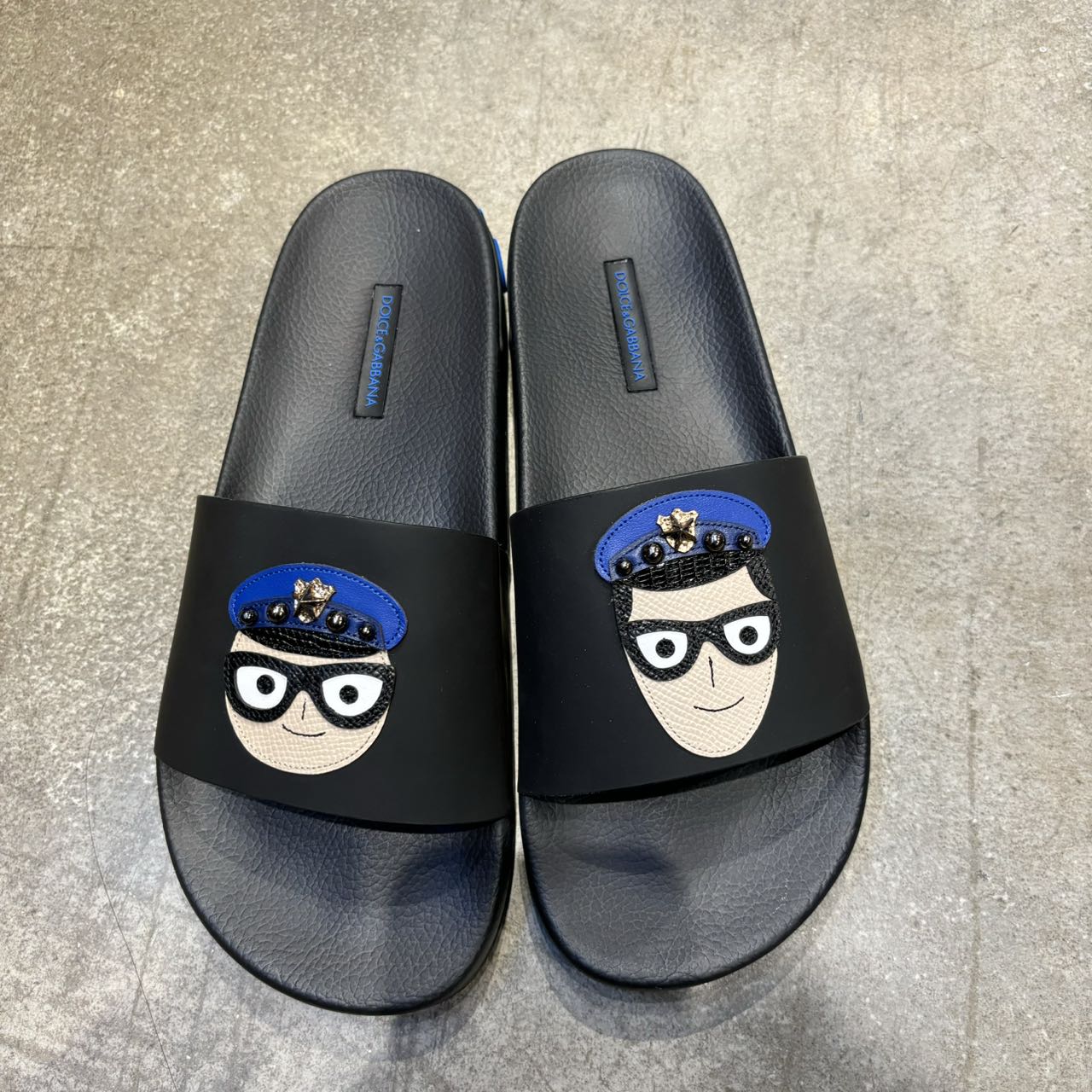 【CC在欧洲】  D....G  折扣款 1号   男士百搭夏日休闲拖鞋