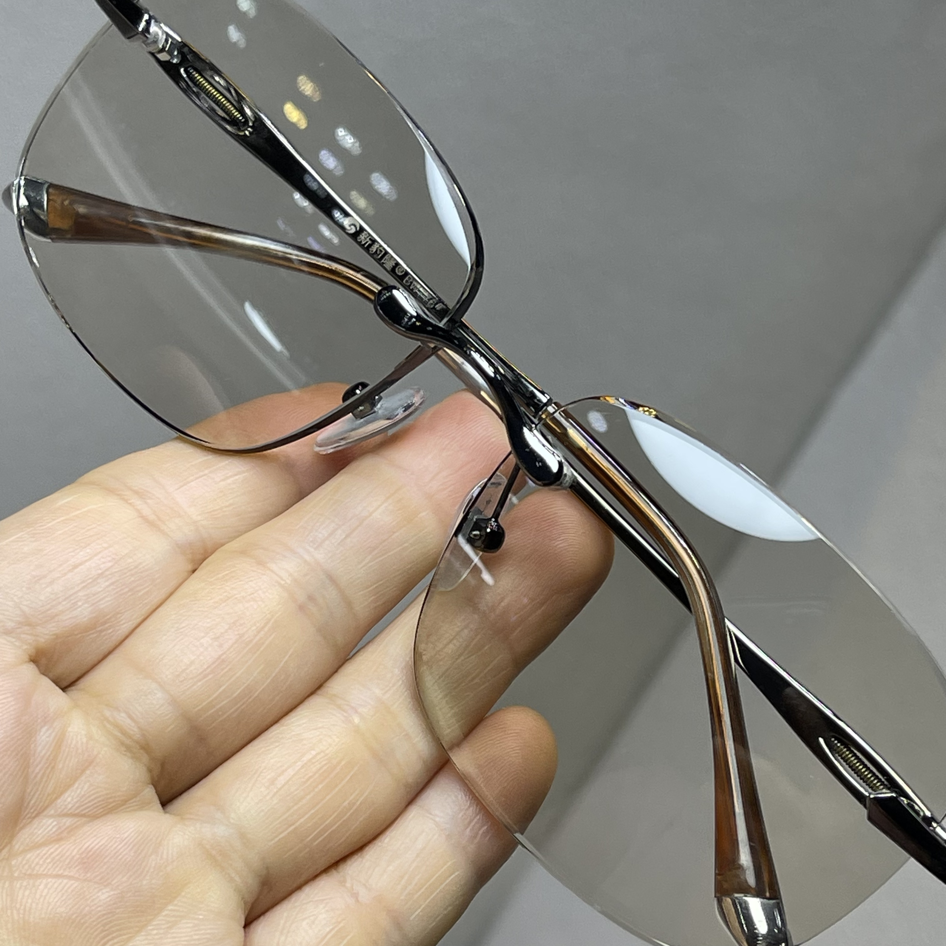 天然石头水晶养目镜 高清老料冰糖色