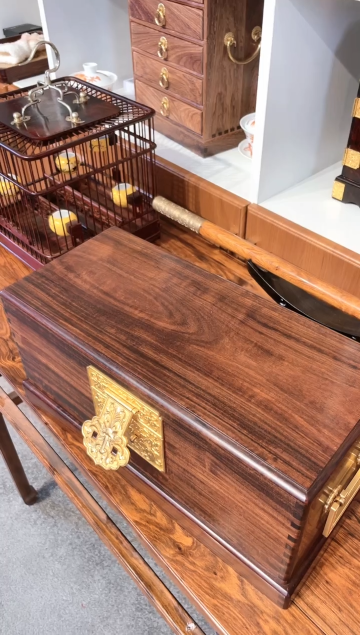 【闪购商品】檀香紫檀（小叶紫檀）琴料首饰箱 尺寸30*17*18