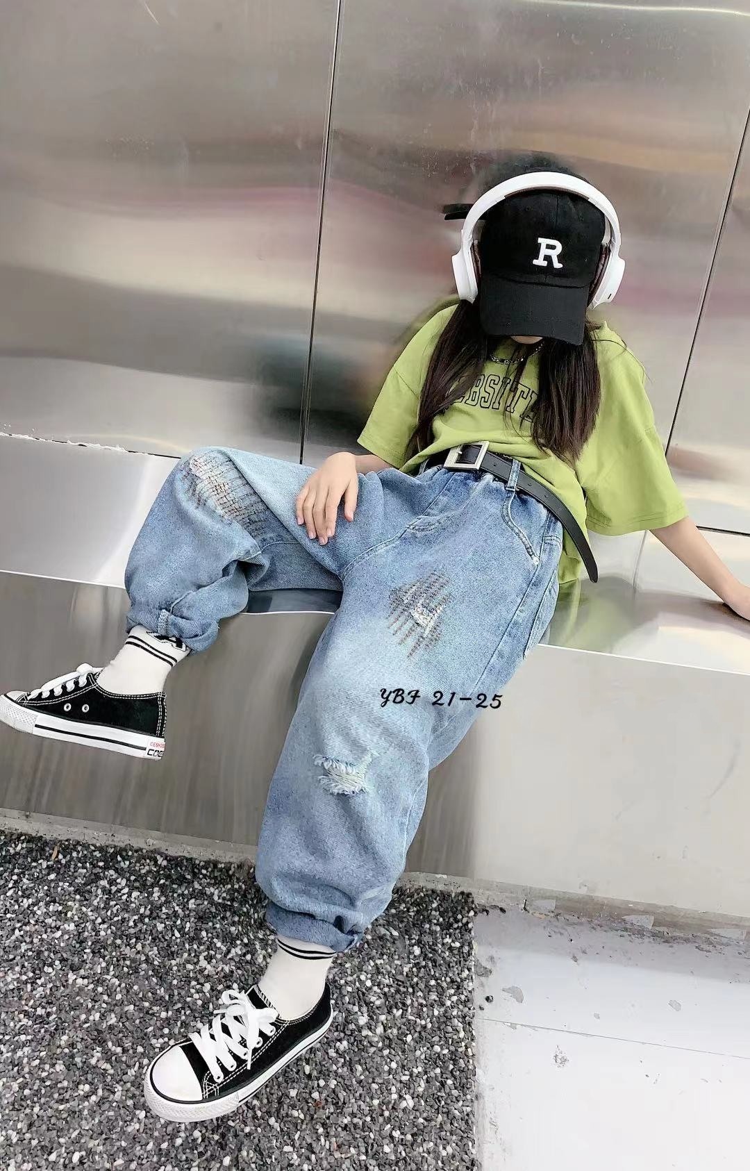 新款儿童牛仔裤到货