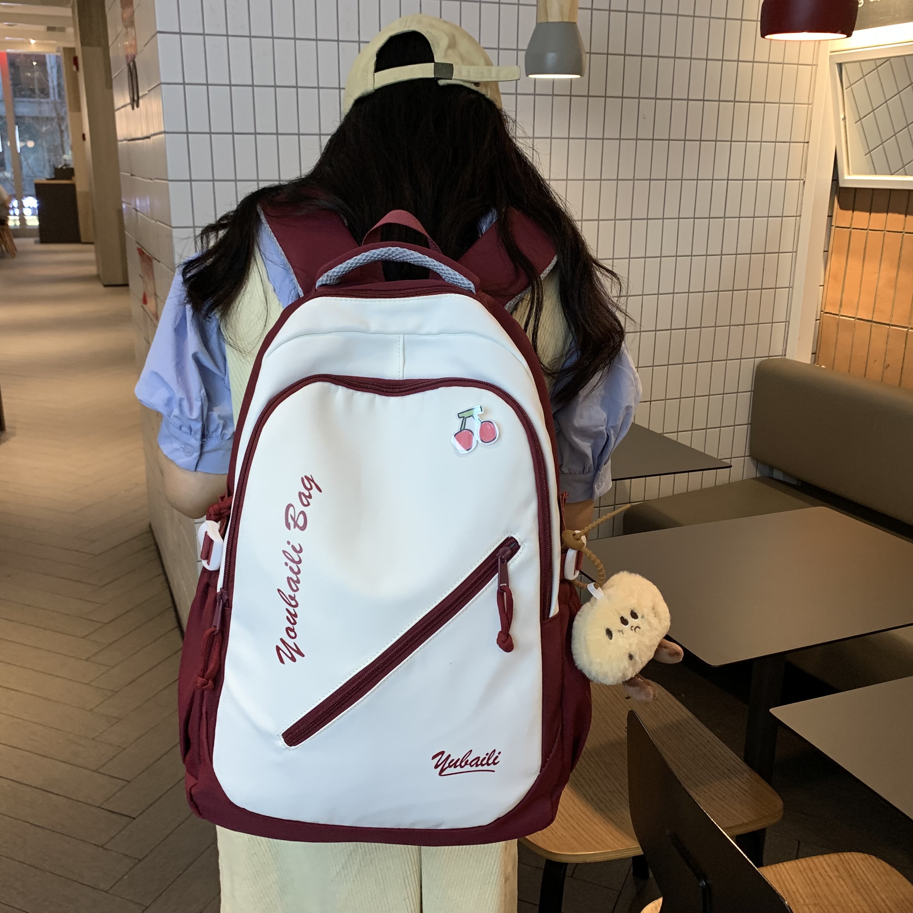 2024新款双肩包男女轻便简约书包校园休闲学生情侣包日常旅行背包