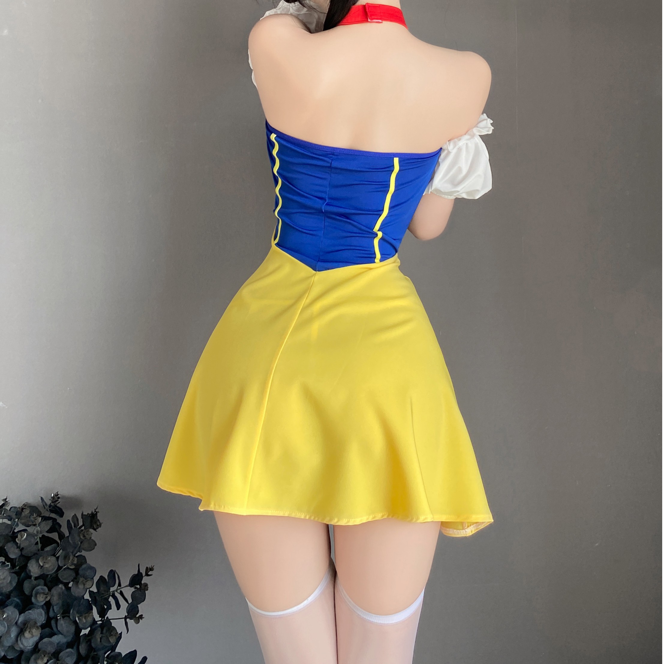 可爱纯欲风公主裙显瘦性感诱惑萝莉修身显瘦卡哇伊少女连衣裙