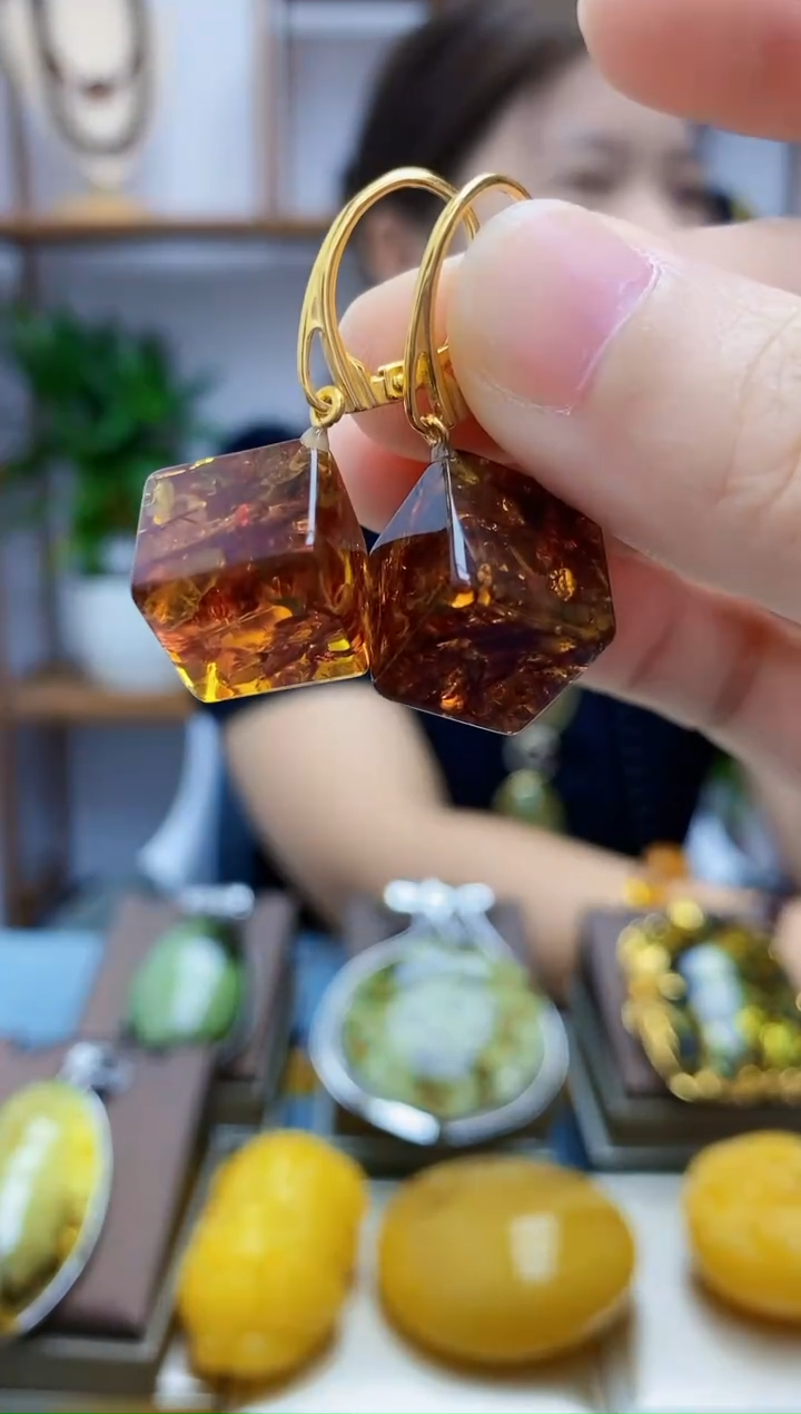 【闪购商品】琥珀裸石银S925镶嵌花珀耳坠