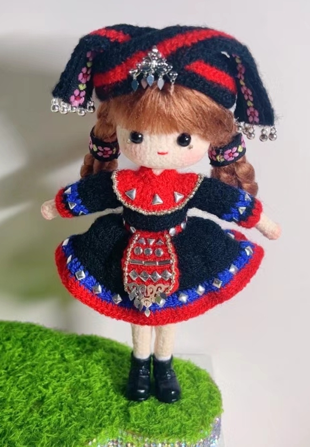 微钩成品壮族阿吉吉毛线钩织可爱玩偶