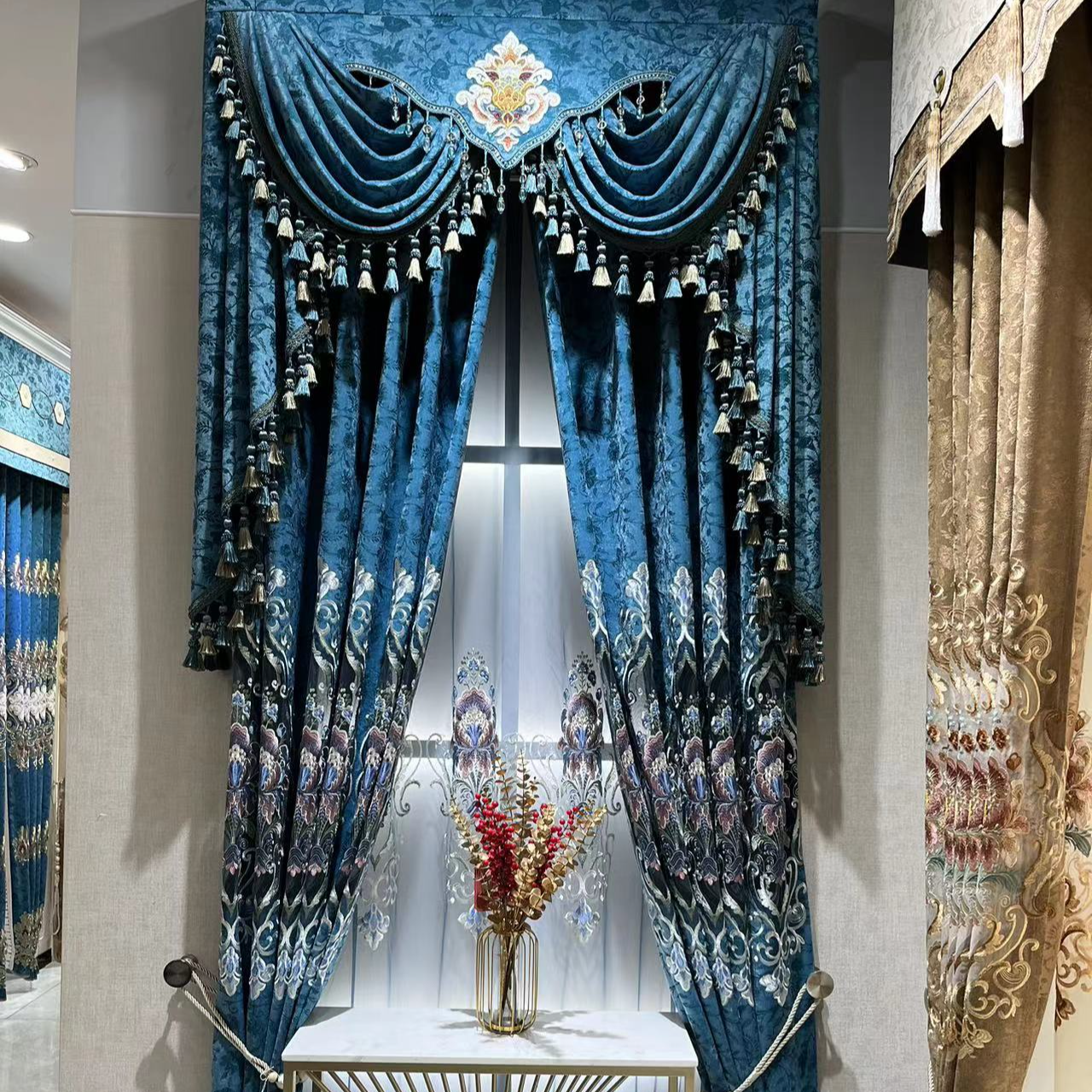 浙江厂家直销3.1米加厚雪尼尔提花绣花布和纱价格优惠高端大气