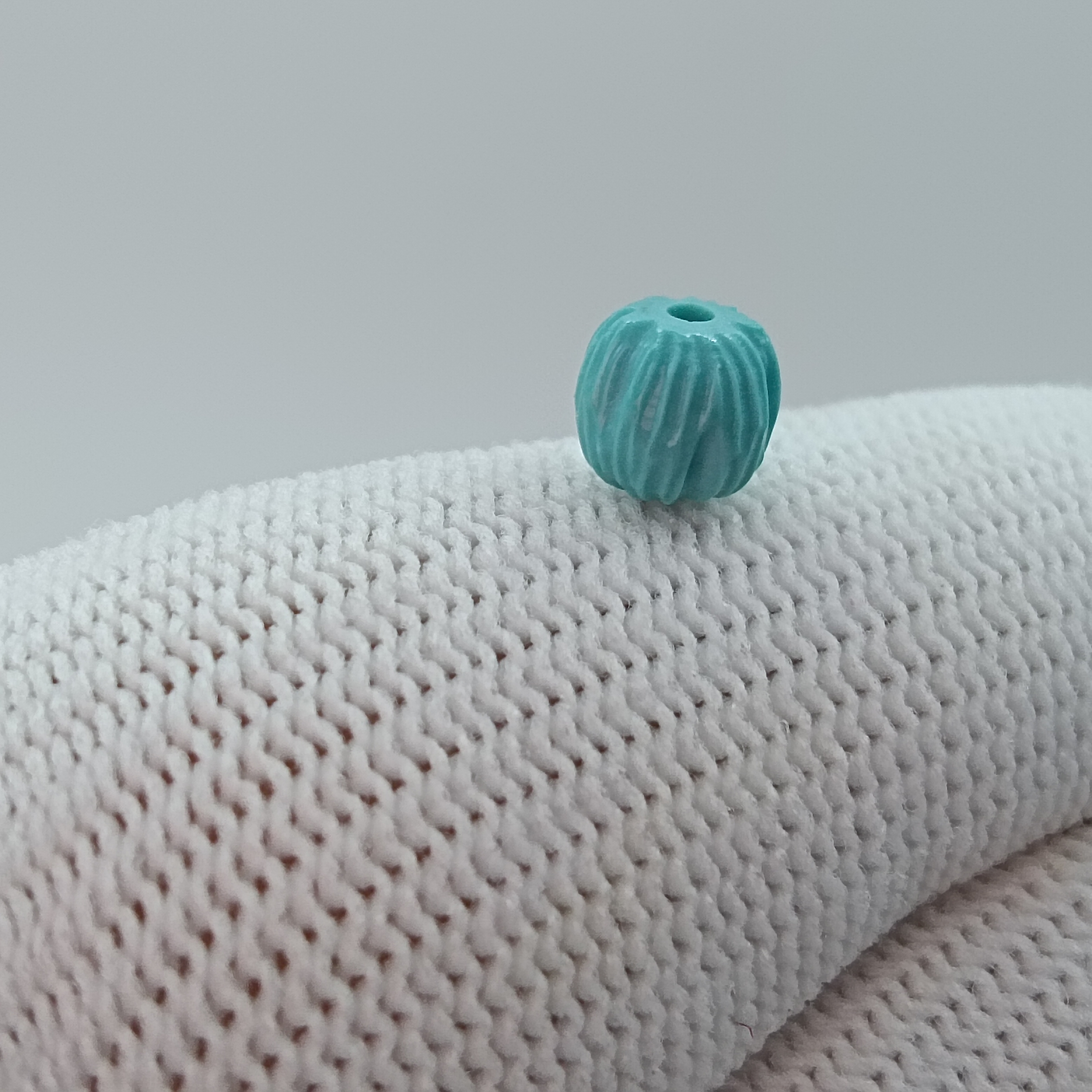 原矿绿松石高瓷蓝精雕百香珠