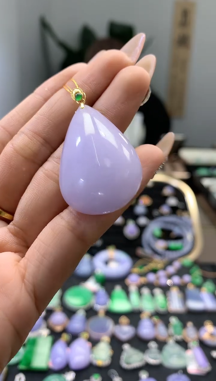 【闪购商品】翡翠颈饰18K金镶嵌水滴