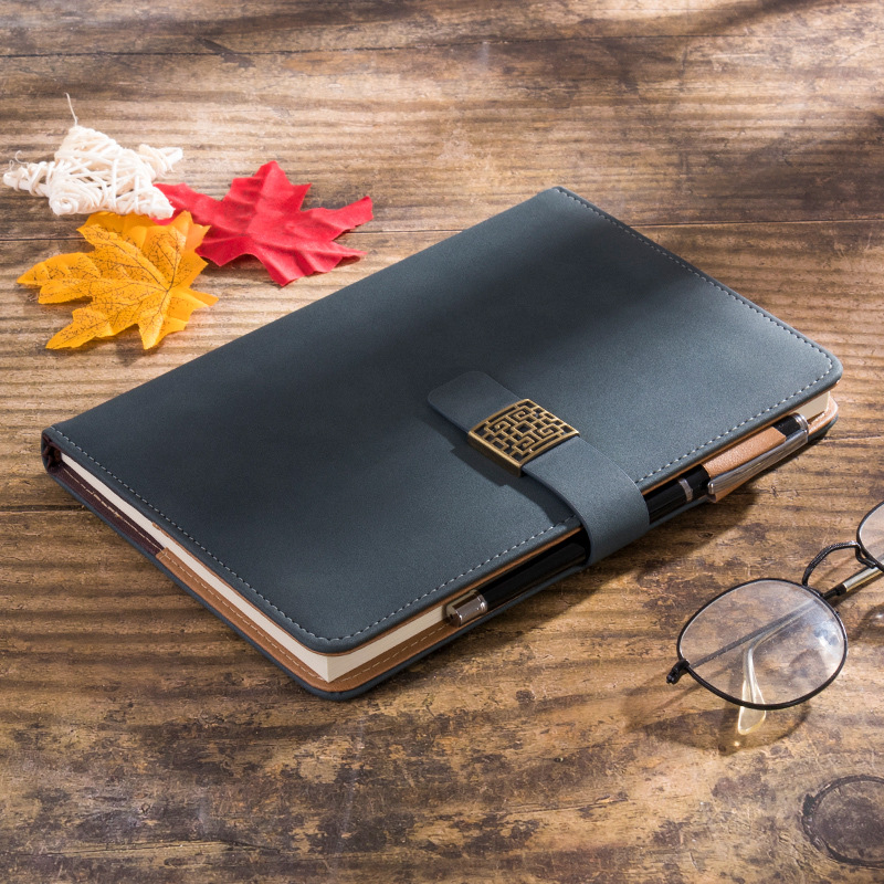 复古商务记事本磨砂皮革复古窗花磁扣笔记本pu软皮礼盒装笔记本子