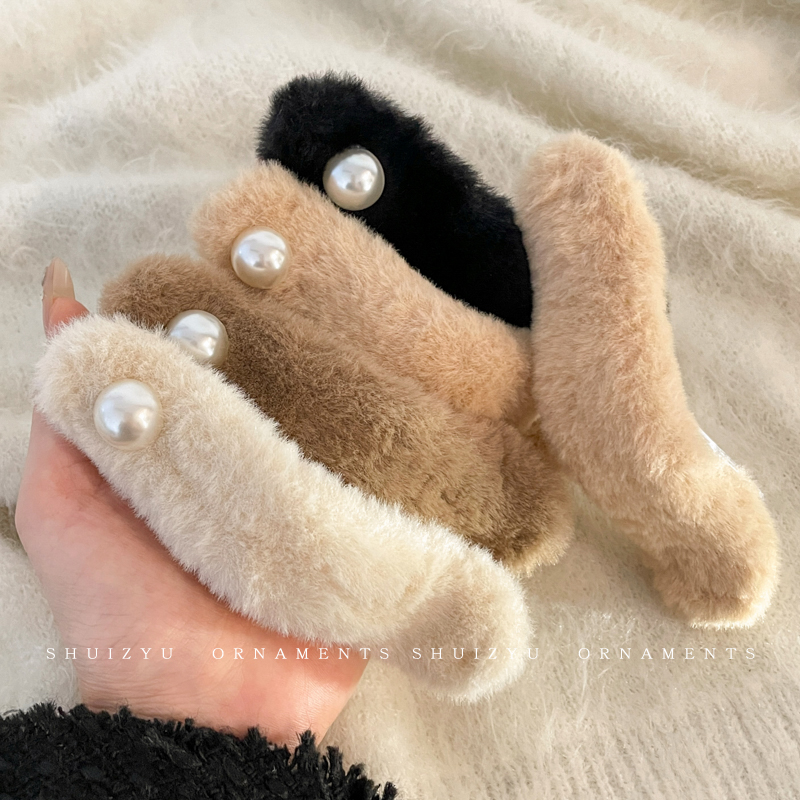 毛毛大号鸭嘴夹女发量多发夹后脑勺抓夹秋冬发卡女款毛绒夹子头饰