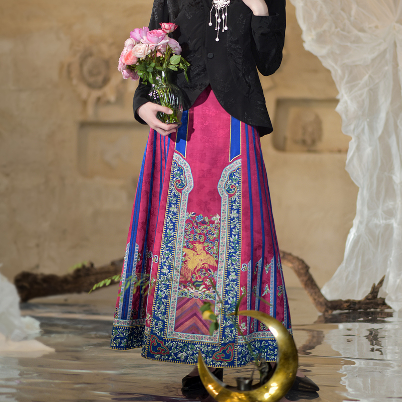 【圣诞红】林栖马面裙生活在左复古绣花半身裙春女时装周改良长裙子