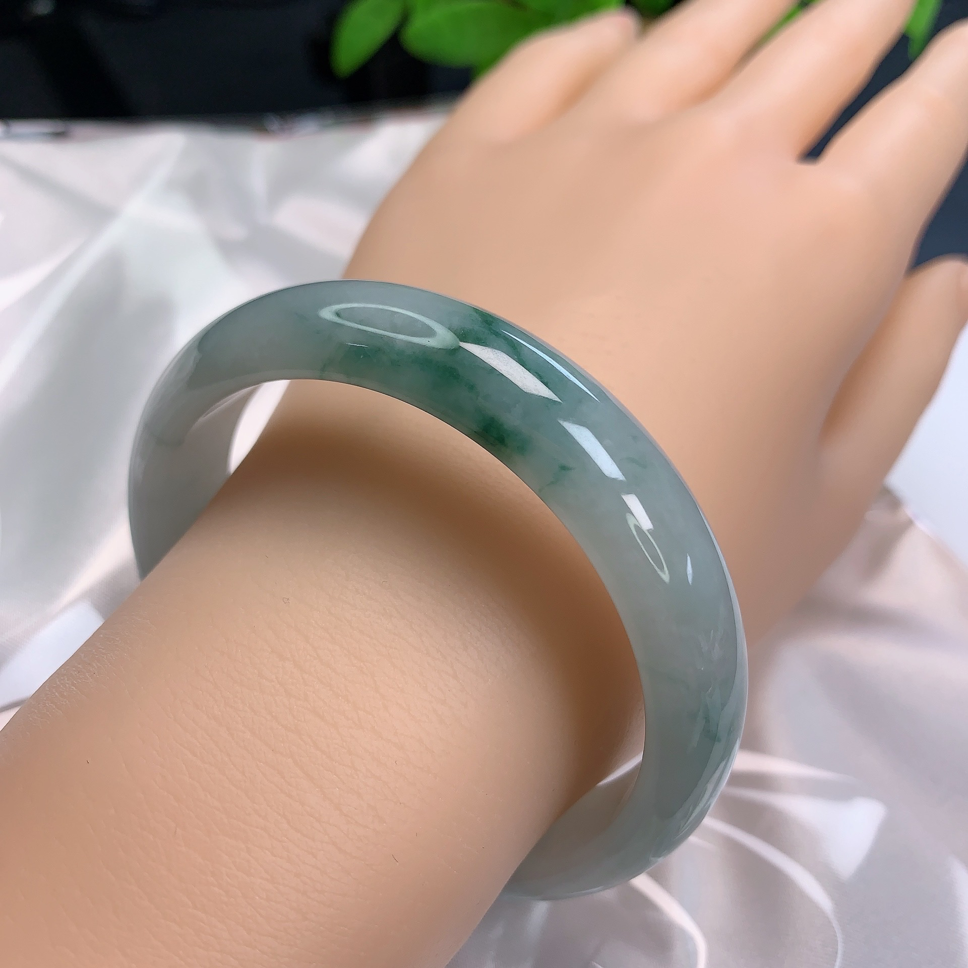 57圈口天然翡翠手镯冰润飘蓝花高贵复古优雅正圈精美少女妈妈款  