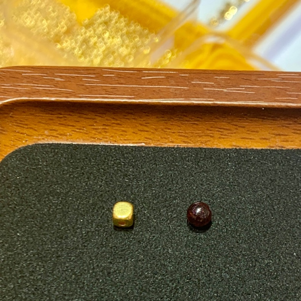 【小欢哥】足金999纯金方糖金珠卡4mm/石榴石